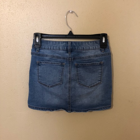 Button Skirt - Picture 4 of 4